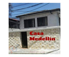 POR 25 DOLARES EL SERVICIO ES COMPLETO EN CASA MEDELLIN RESERVAS 098833265