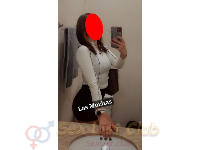 Encantadora Y Carismática Amante Se Vuelve Perfecta Para Recomendarla A Empresarios