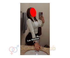 Encantadora Y Carismática Amante Se Vuelve Perfecta Para Recomendarla A Empresarios