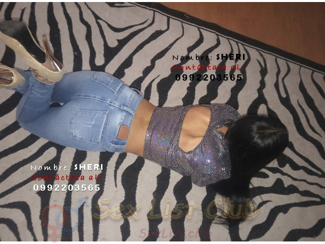 DESEO QUE ME APOYES CONTRA PARED Y ALMOHADA