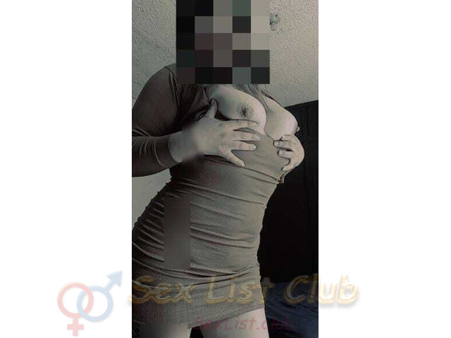 La Complaciente y Apasionada Chica que Cumple tus Fantasías