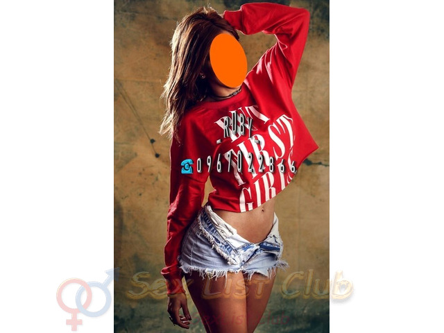 La Jovencita Que Convierte Tus Deseos En Arte Bajo Las Sabanas
