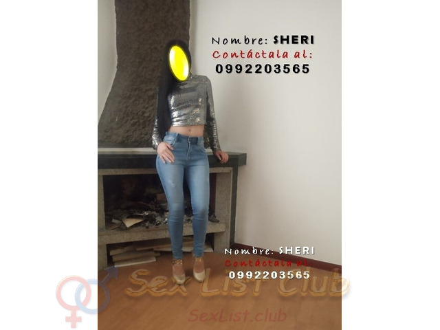 Flaca bonita dispuesta a entregarse a un hombre solvente