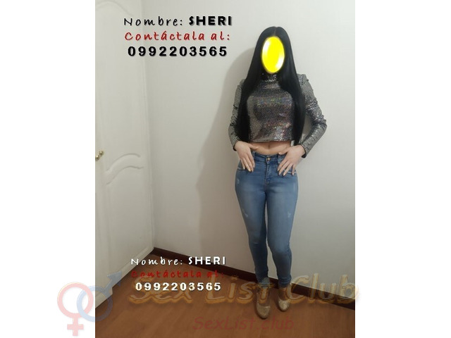 Un Momento Íntimo Con Una Jovencita Sensual Y Femenina Aquí Estoy Yo