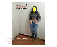 Un Momento Íntimo Con Una Jovencita Sensual Y Femenina Aquí Estoy Yo