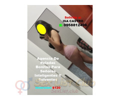 La Juventud Selecta Con El Aura Enigmática De Las Nenas De Casa