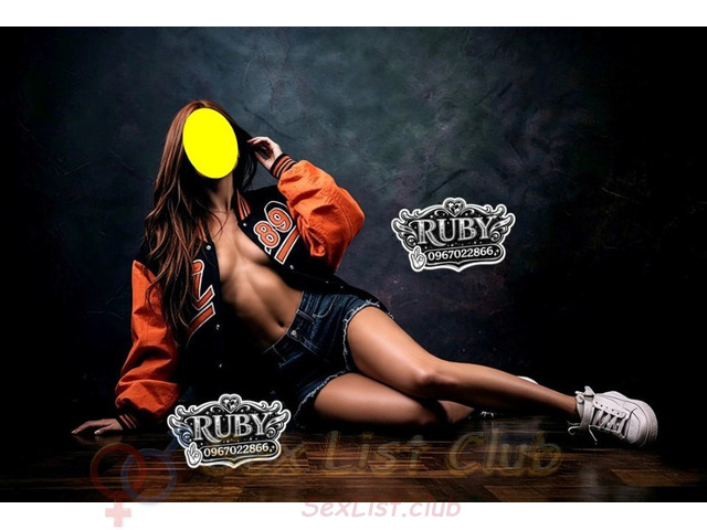 Sensualidad Discreta En Su Mejor Versión